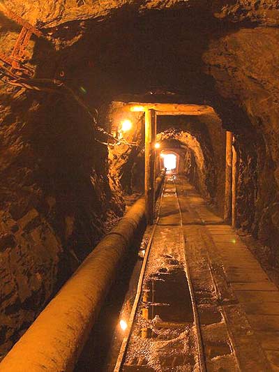 Mine tunnel