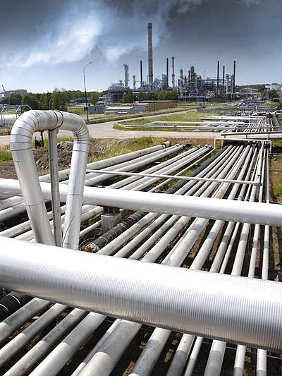 Pipelines into refinery